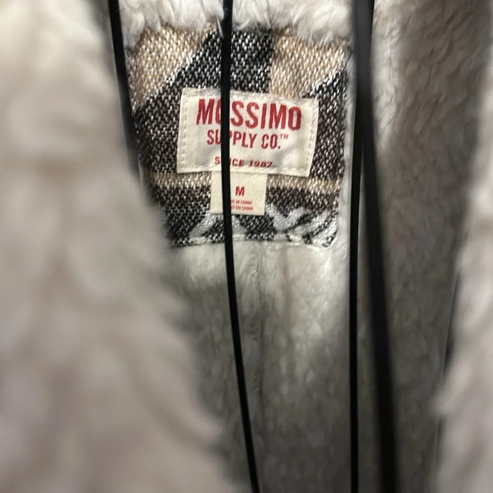 Mossimo Supply Co Faux Fur Wool Blend Southwest Beige Multicolored Vest​​ - Picture 2 of 6